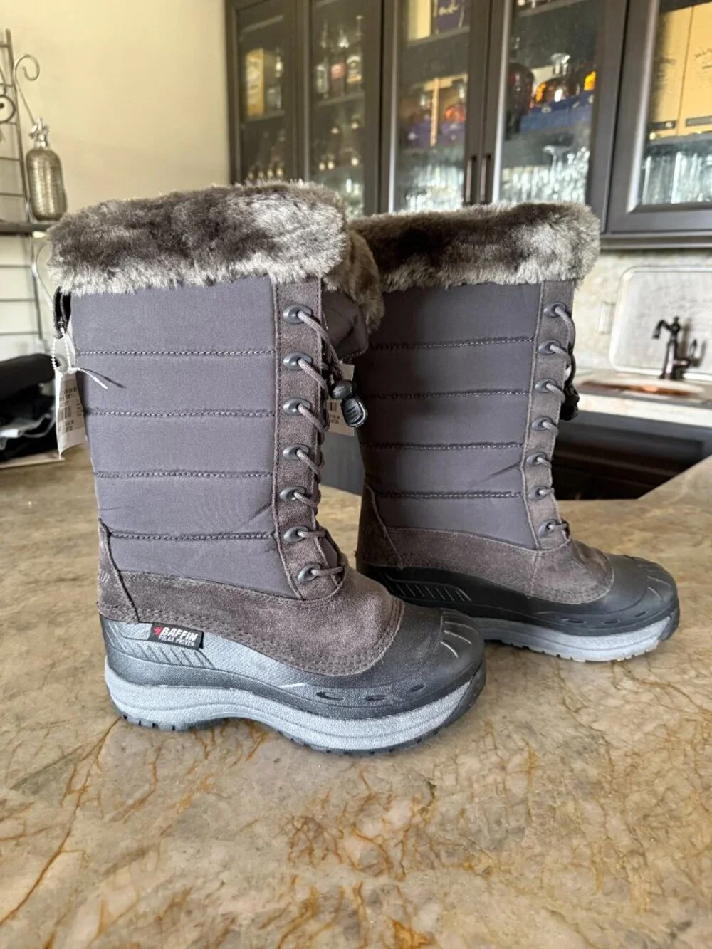 Women's Baffin Iceland Snow Boots NWT Size 7